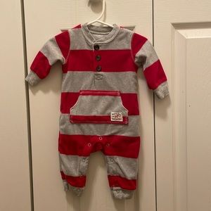 0-3M Carter’s Fleece Romper EUC • Red / Grey Stripe • “Mommy’s Little Explorer”